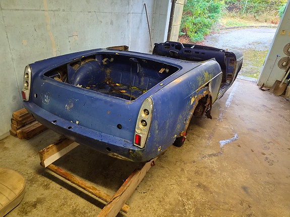 Fiat 1500 5 of 16