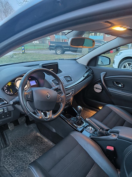 Renault Megane III 5 of 7