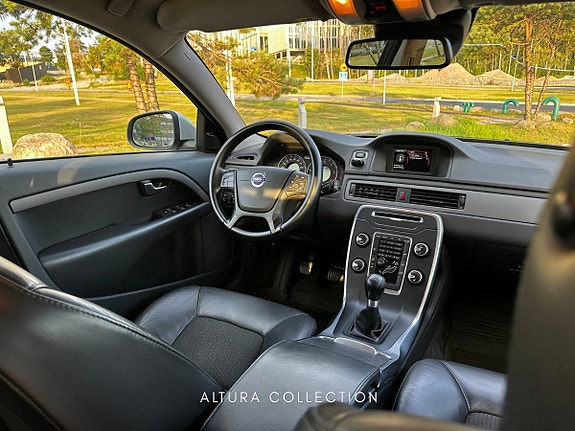 Volvo V70 5 of 11