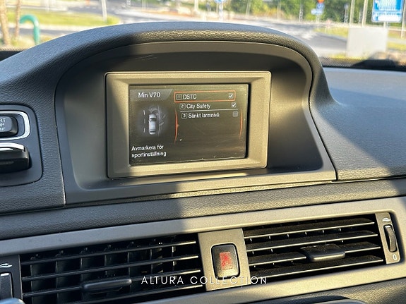 Volvo V70 10 of 11