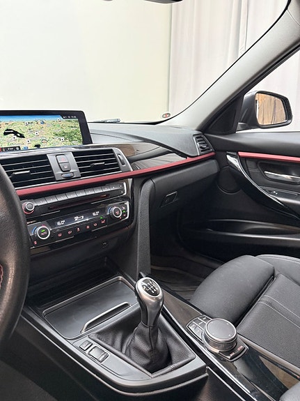BMW 318d 9 of 17