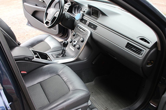 Volvo V70 10 of 10