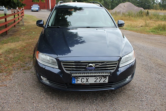 Volvo V70 5 of 10