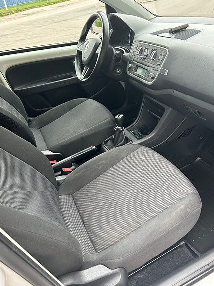 Skoda Citigo 3 of 7