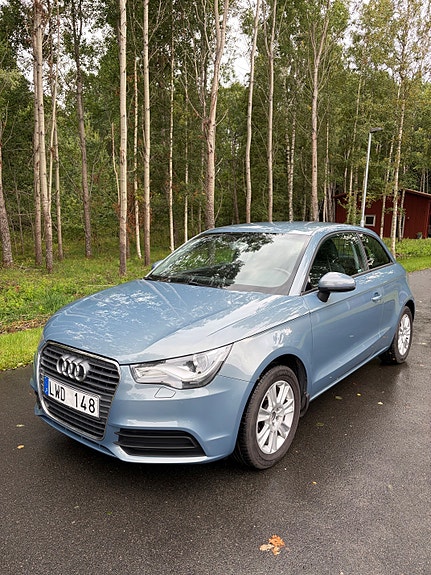 Audi A1 2 of 7
