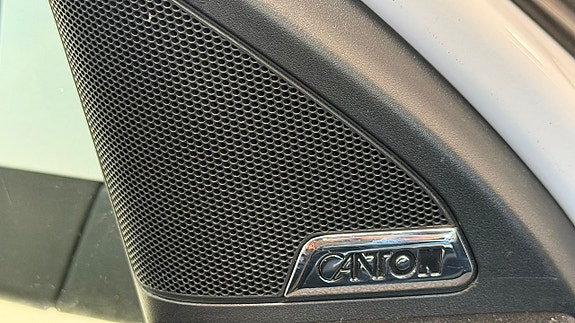 Skoda Octavia Scout 16 of 26
