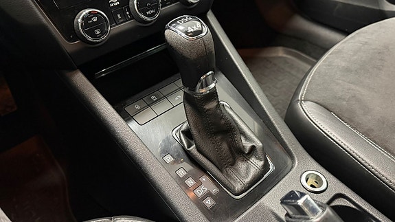 Skoda Octavia Scout 19 of 26