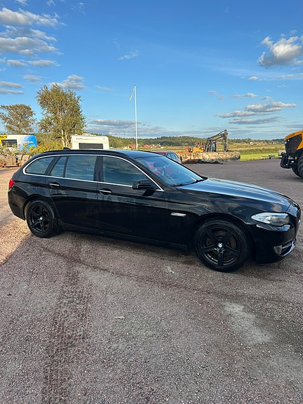 BMW 520d 3 of 11