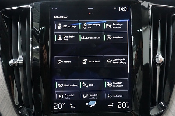 Volvo XC60 24 of 30