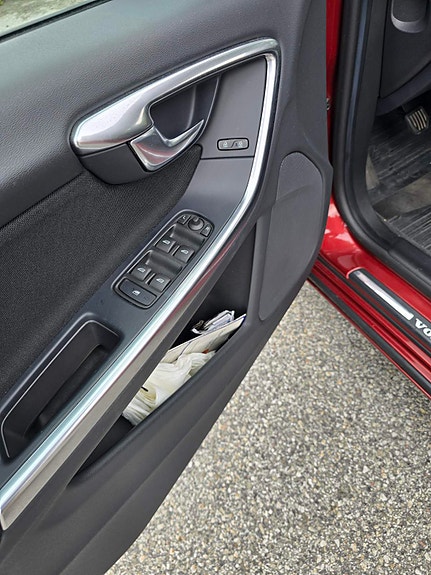 Volvo V60 16 of 27