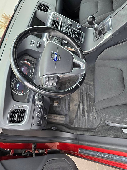 Volvo V60 6 of 27