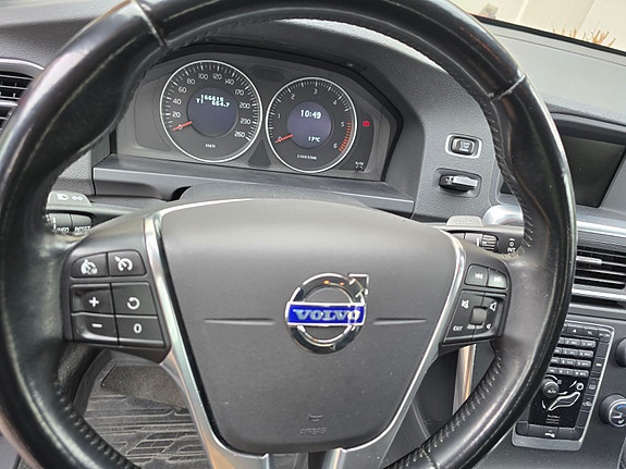 Volvo V60 18 of 27