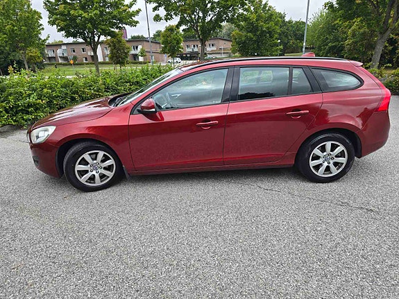 Volvo V60 3 of 27