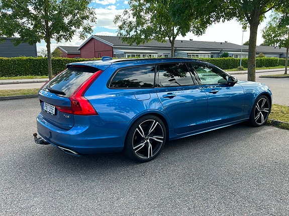 Volvo V90 2 of 7