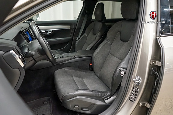 Volvo V90 Cross Country 6 of 16