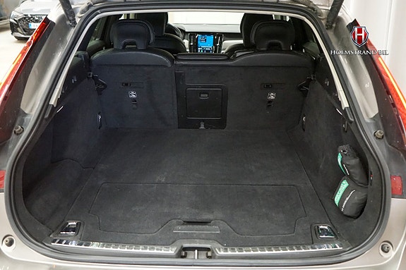 Volvo V90 Cross Country 15 of 16
