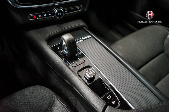 Volvo V90 Cross Country 10 of 16