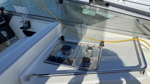 Sea Ray 37 SS med 2x V8 Diesel -90 inkl båtvagn HÖSTPRIS! 4 of 12