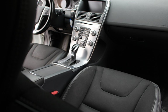 Volvo XC60 11 of 11