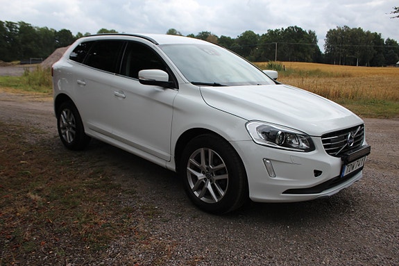 Volvo XC60 5 of 11
