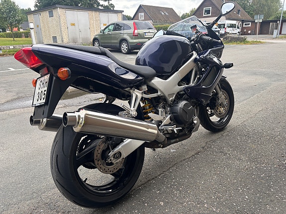 Honda VTR1000F 4 of 5