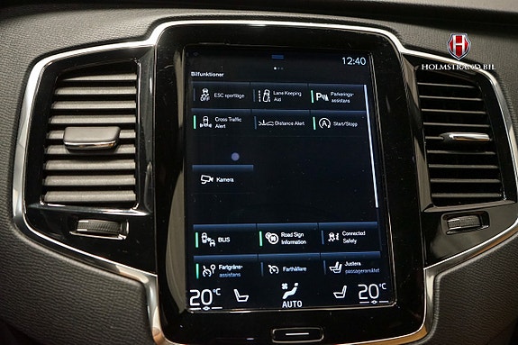 Volvo XC90 13 of 16