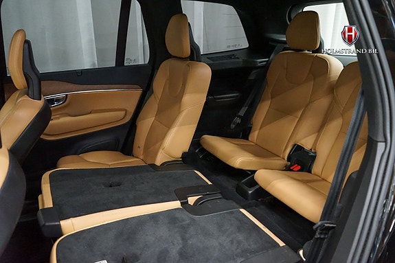 Volvo XC90 7 of 16
