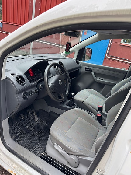 Volkswagen Caddy 7 of 8