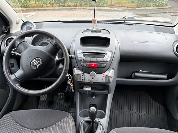 Toyota Aygo 6 of 7