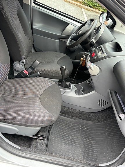 Toyota Aygo 5 of 7