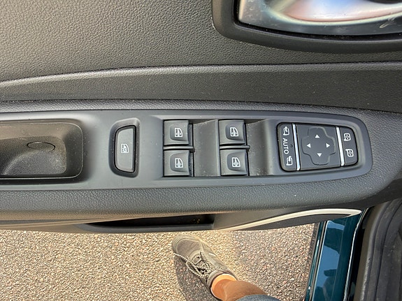 Renault Captur 13 of 15
