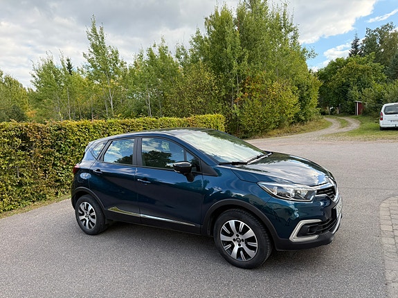 Renault Captur 2 of 15