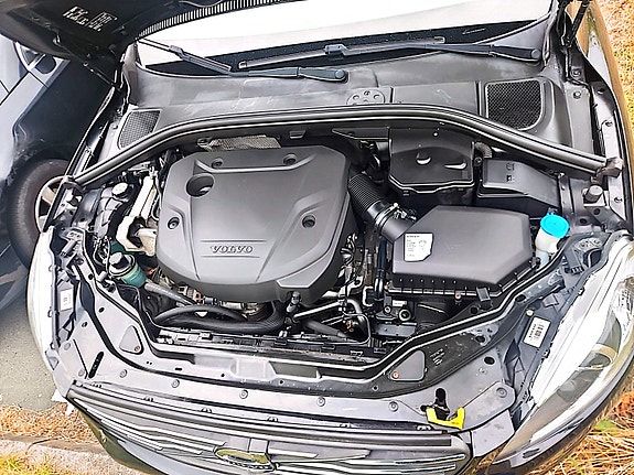 Volvo XC60 7 of 16