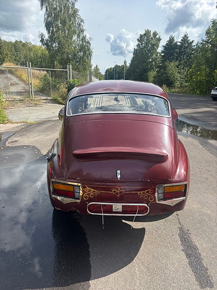 Volvo PV 4 of 9