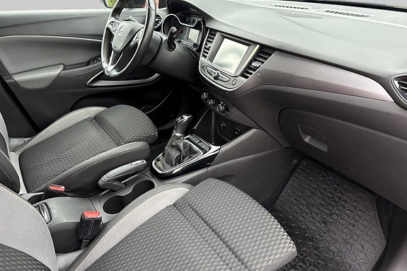 Opel Crossland X 11 of 17