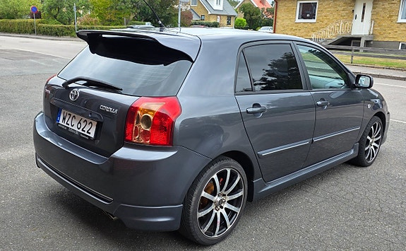 Toyota Corolla 7 of 14