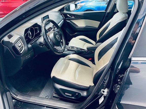 Mazda 3 12 of 21