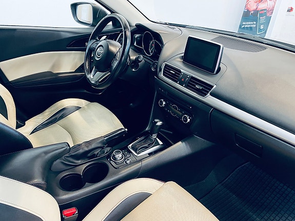 Mazda 3 18 of 21