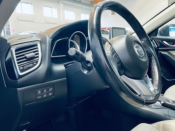 Mazda 3 13 of 21