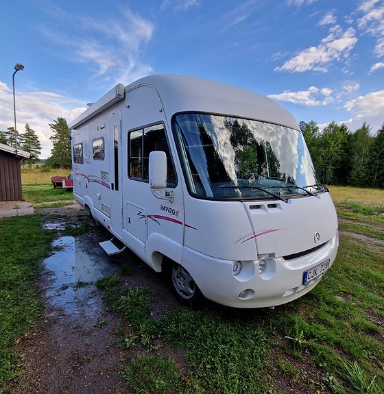 Mercedes-Benz Rapido 970 2 of 23