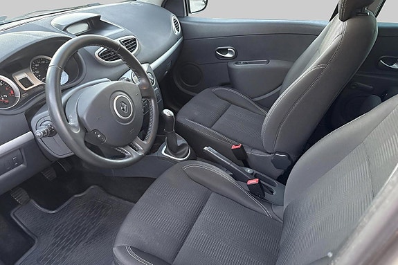 Renault Clio 4 of 18
