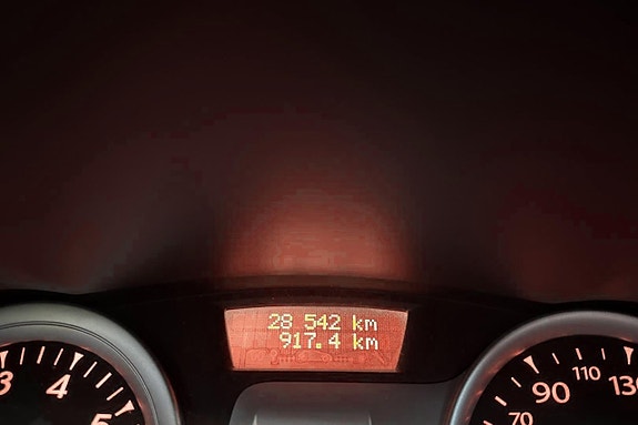 Renault Clio 16 of 18