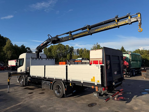 Scania P320, Brädgårdsbil +16t/m Kran, Ny serv & Ny Besiktad 4 of 12