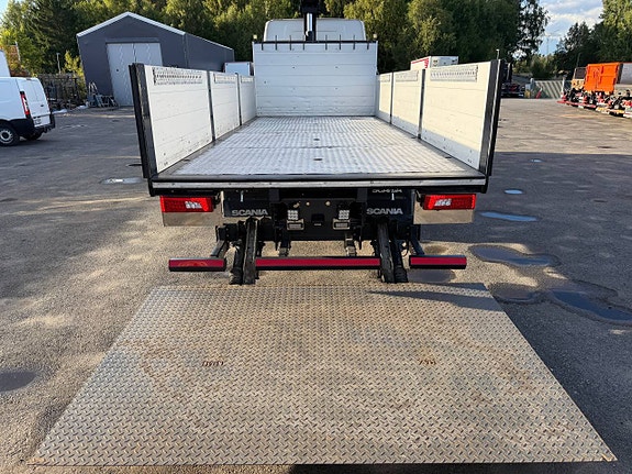 Scania P320, Brädgårdsbil +16t/m Kran, Ny serv & Ny Besiktad 5 of 12