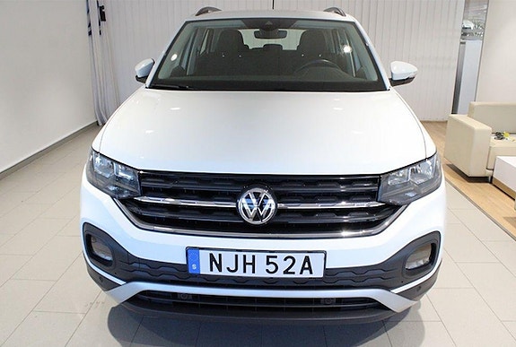 Volkswagen T-Cross 2 of 9