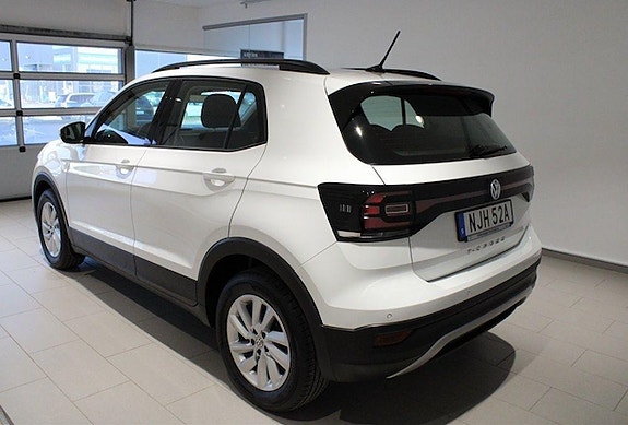 Volkswagen T-Cross 4 of 9