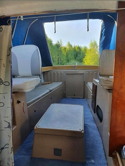 Arendalsnekka 21 fot med rejäl båtvagn – Volvo Penta – renoveringsobjekt 3 of 4