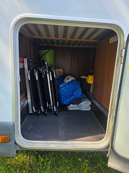 Knaus R21 7 of 27