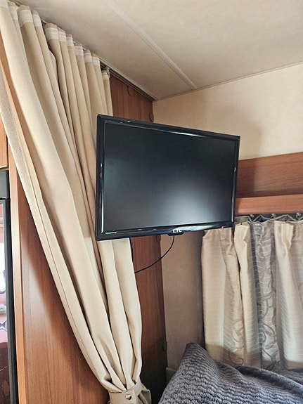 Knaus R21 27 of 27