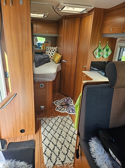 Knaus R21 17 of 27